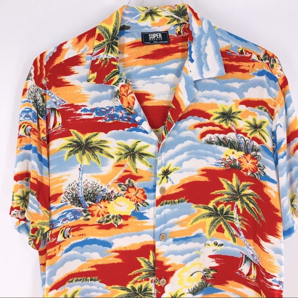 Super Massive Hawaiian Beach Print Shirt - Picture 2 of 8